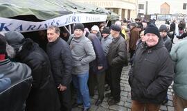 Miestiečius vaišino žuviene