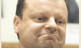 Policija stojo iškrypėlio pusėn