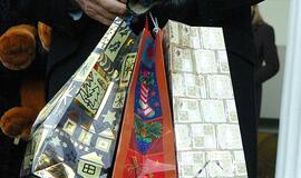 Psichologė: eidami į parduotuves dovanų, atlikite "namų darbus"