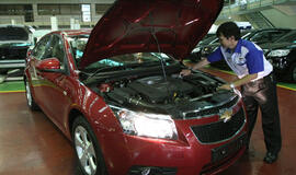 2013-aisiais "General Motors" pardavimai visame pasaulyje pakilo 4 proc.