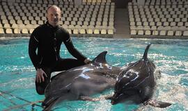 &quot;Mes girdime, kaip kalba delfinai&quot;