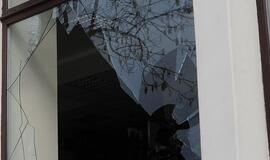 Pavogė televizorius, įrankius, kailinius ir pinigus