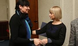 Apdovanoti gražiausių vitrinų puošėjai