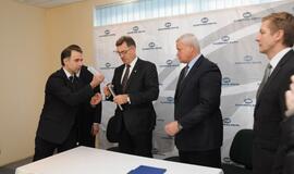 SGD terminalo kapsulės įkasimo ceremonija