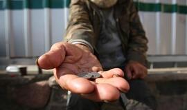 Grįžti į normalų gyvenimą Klaipėdos benamiai nenori