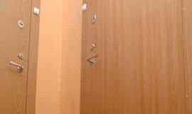 Neužrakino buto - pradingo paltas ir rankinė