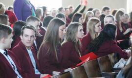 Vytauto Didžiojo gimnazijoje - gyva trispalvė