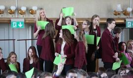 Vytauto Didžiojo gimnazijoje - gyva trispalvė