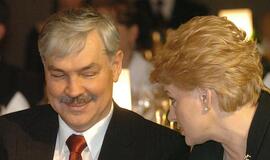 Zigmantui Balčyčiui parašų kiekiu pasivyti Dalios Grybauskaitės nepavyko
