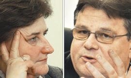 Loreta Graužinienė su Linu Linkevičiumi lietuvių kalbai stato antkapį