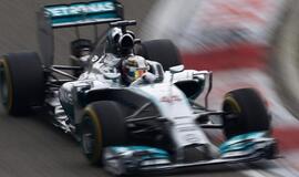 Luisas Hamiltonas "Formulės-1" varžybose iškovojo trečiąją pergalę iš eilės