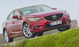 "Mazda" atšaukia 88 tūkst. automobilių dėl programinės įrangos defektų