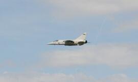 Prancūzija į Baltijos šalis siunčia keturis naikintuvus