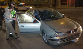 Vairuotojai toliau "atakuoja" Pilies tiltą