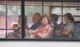 Kelionės autobusu: gyvas bendravimas prieš technologijas