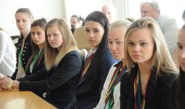 Meras pagerbė "Fortūnos" krepšininkes