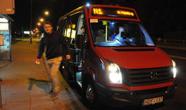 Pirmą naktį važiavo 18 keleivių