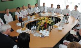 Universitetinė ligoninė ir miestas - prieš žingsnį atgal