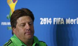 Mažiausiai uždirbantis treneris užsnūdo per spaudos konferenciją