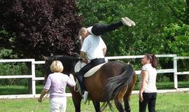 Neįprasta arklių terapija Vengrijoje šokiravo