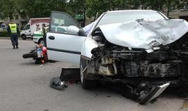 Per savaitę žuvo penki vairuotojai, du keleiviai, du dviratininkai