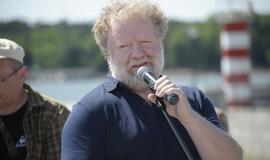 Šiauriniame rage atidengta mergaitės skulptūra