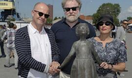 Šiauriniame rage atidengta mergaitės skulptūra