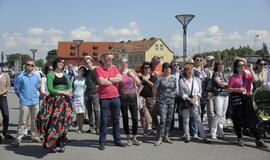 Šiauriniame rage atidengta mergaitės skulptūra