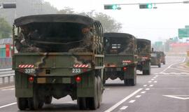 Pietų Korėjoje ieškomas penkis karius nušovęs šauktinis