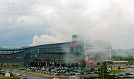 Prekybos centre "Ozas" kilo gaisras