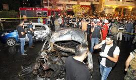 Sprogus užminuotam automobiliui Beirute sužeista 19 žmonių