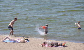 Vaikai paplūdimyje - ne tik gelbėtojų rūpestis