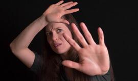 Birutės gatvėje sumušta ir apiplėšta moteris