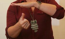 Kontrolieriai kurčnebylių nesupranta, bet baudžia