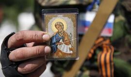 Rusija žada reaguoti į NATO karių rotacijas Baltijos šalyse