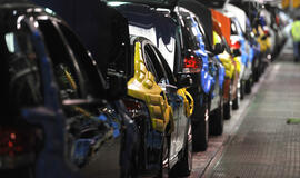 Automobilių pardavimas pakils aukščiausiai per pastaruosius 14 metų