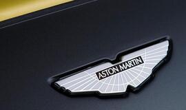 "Daimler" + "Aston Martin" = meilė?