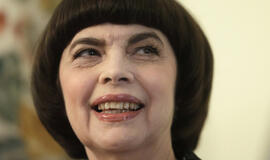 Legendinė prancūzų atlikėja Mirej Matjė švenčia 50 metų scenos jubiliejų