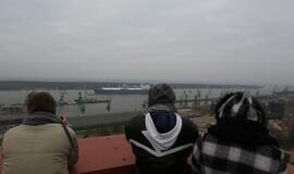 Į Klaipėdą atplaukė laivas-saugykla "Independence"