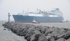 Į Klaipėdą atplaukė laivas-saugykla "Independence"