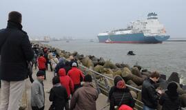 Į Klaipėdą atplaukė laivas-saugykla "Independence"