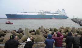 Į Klaipėdą atplaukė laivas-saugykla "Independence"