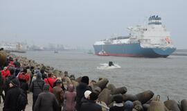 Į Klaipėdą atplaukė laivas-saugykla "Independence"