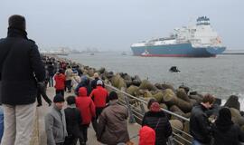 Į Klaipėdą atplaukė laivas-saugykla "Independence"