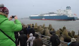 Į Klaipėdą atplaukė laivas-saugykla "Independence"