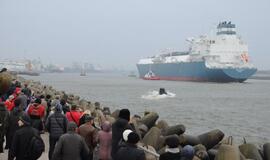 Į Klaipėdą atplaukė laivas-saugykla "Independence"