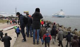 Į Klaipėdą atplaukė laivas-saugykla "Independence"