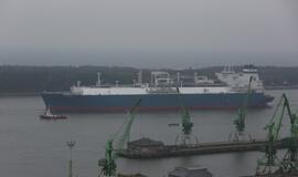 Į Klaipėdą atplaukė laivas-saugykla "Independence"