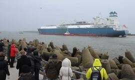 Į Klaipėdą atplaukė laivas-saugykla "Independence"