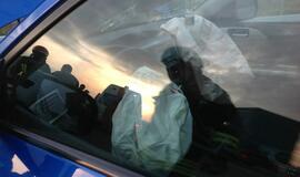 Girtas vairuotojas nuo kelio nubloškė vilkiką